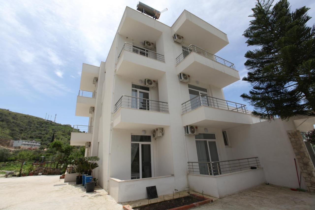 The Sunny Side Apartament *