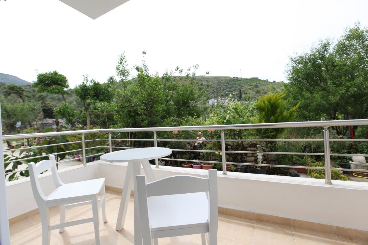 The Sunny Side Apartament Himara
