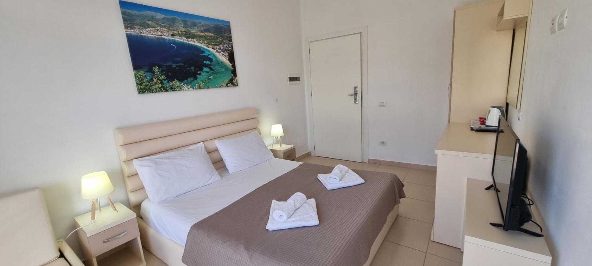 The Sunny Side Apartament *