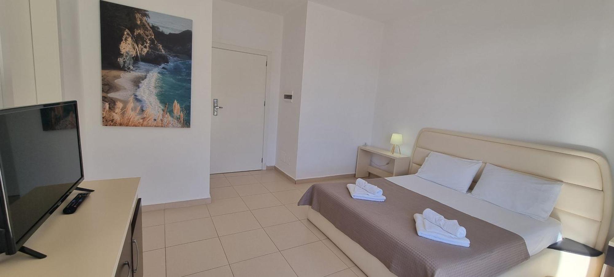 The Sunny Side Apartament Himara
