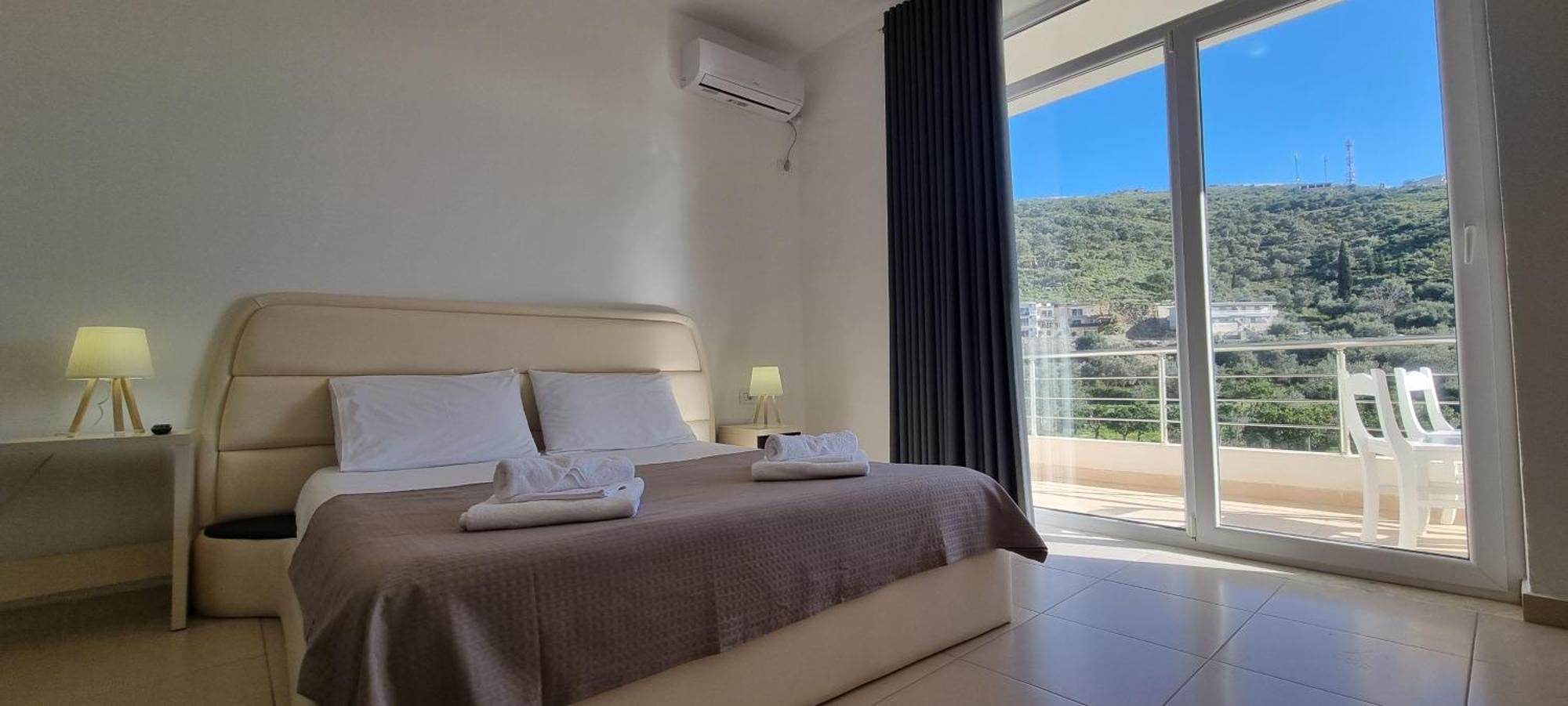 The Sunny Side Apartament Himara