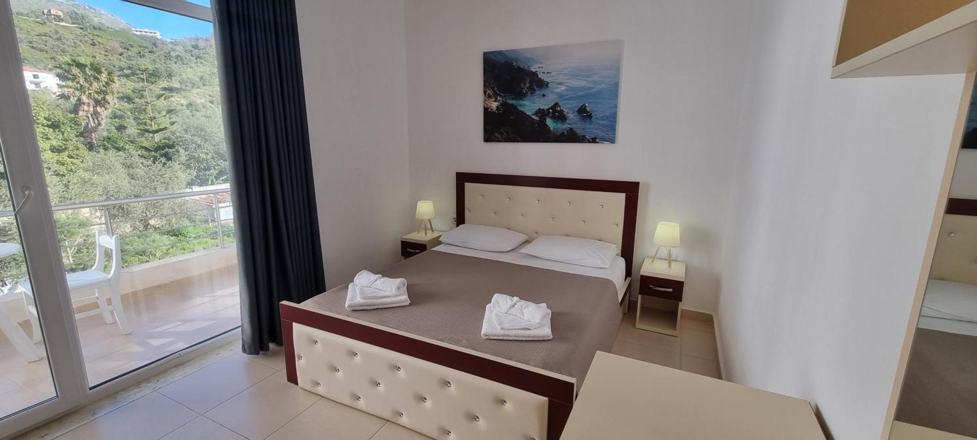 The Sunny Side Apartament