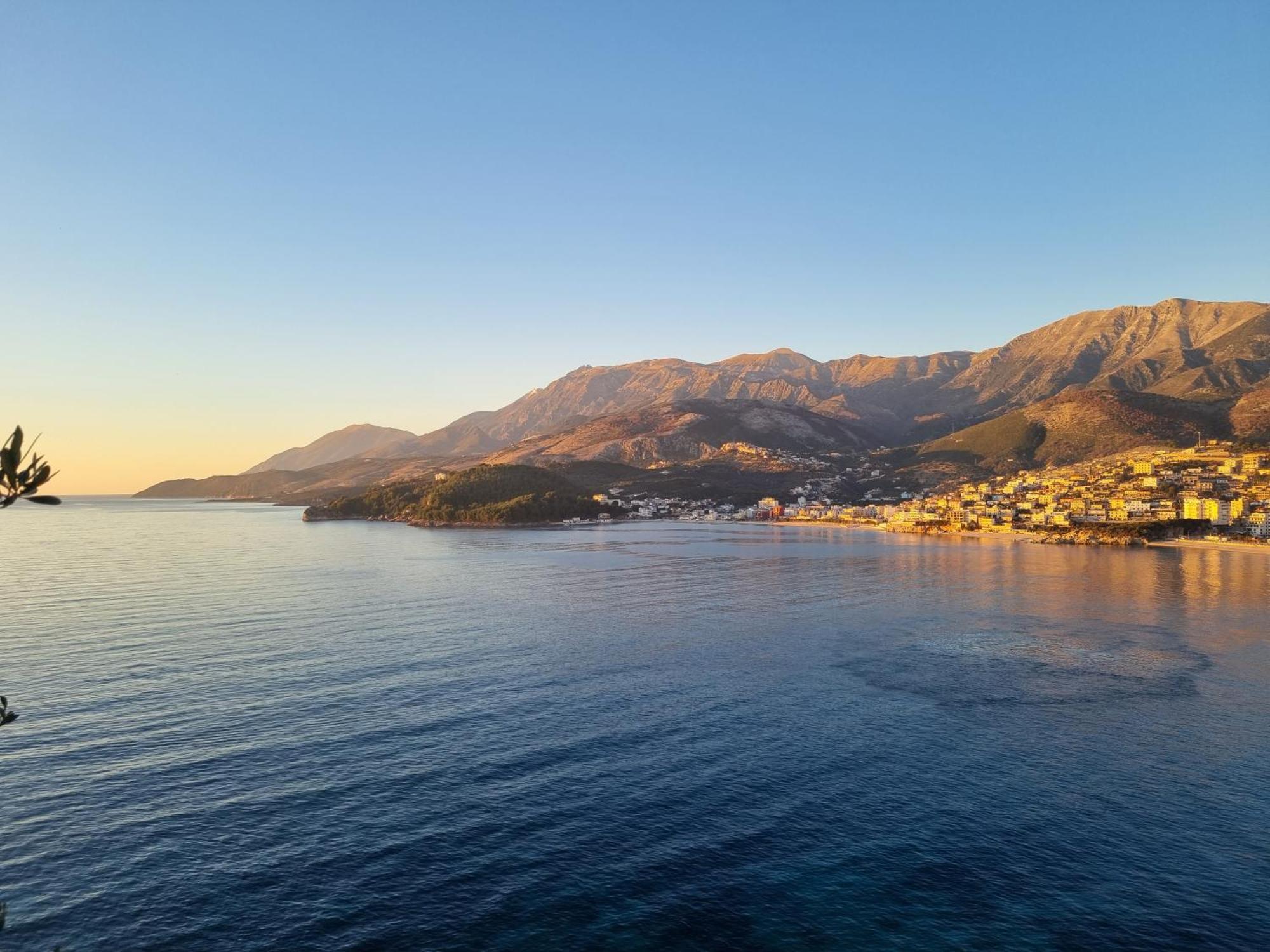 The Sunny Side * Himara